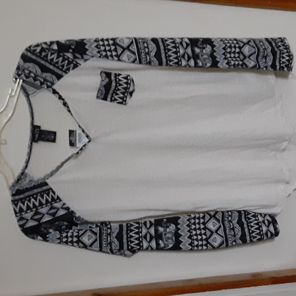 Rue 21 Top XL NWT